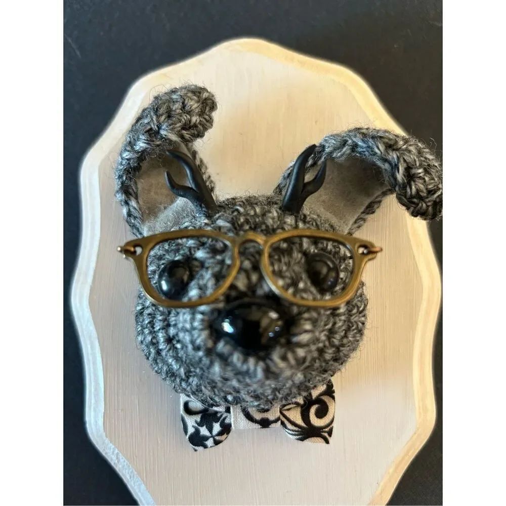 Crocheted Easter Bunny Plaque